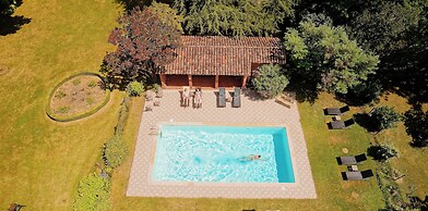 Domaine Du Buc, Le Chateau