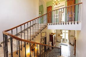 Domaine Du Buc, Le Chateau