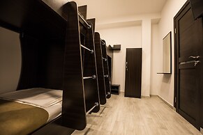 5 Rooms Mini-Hotel & Tours
