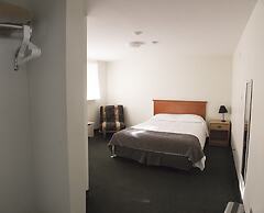Asessippi Inn