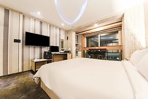 Hotel Tops Ville