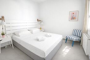 Amperian Mykonos Suites & Villas
