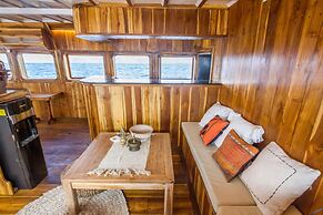 Kelana Boat