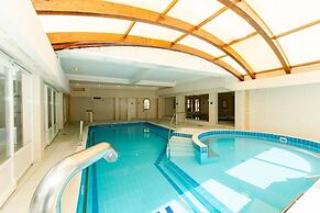 Aqua Blue Hotel