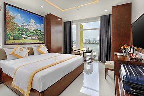 Merry Hotel