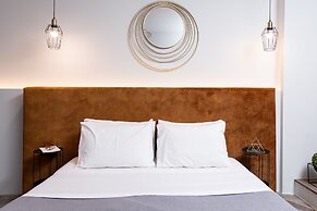 Enattica Monastiraki Living