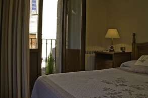 Hostal las Coronas