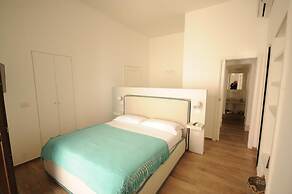 Suite Home Trani