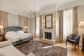 Noble Suites