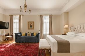 Noble Suites