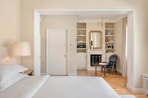 Noble Suites