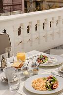 Noble Suites