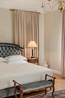 Noble Suites