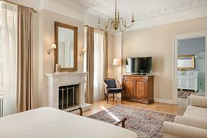 Noble Suites