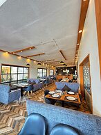 Grand Islamabad Hotel