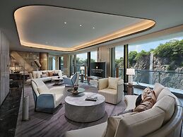 InterContinental Shanghai Wonderland by IHG