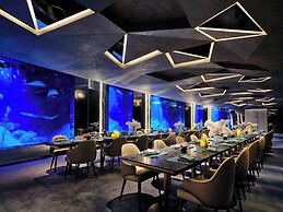 InterContinental Shanghai Wonderland by IHG