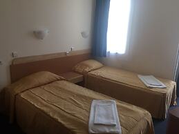 Family Hotel Sunday