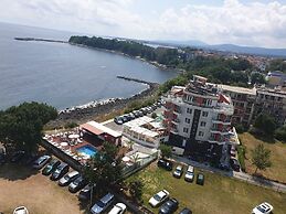 Family Hotel Sunday
