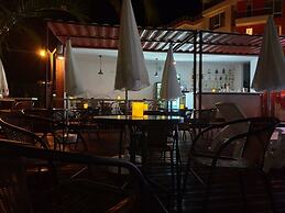 Family Hotel Sunday