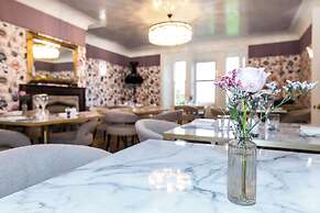 The Burgoyne Hotel