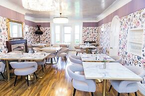 The Burgoyne Hotel
