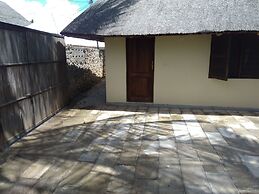 Alibi's Well Villa