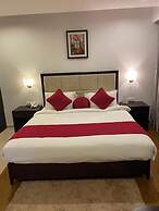 Triguna Clarks Inn