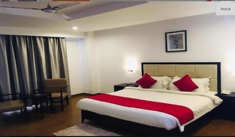 Triguna Clarks Inn