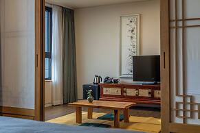 JK Blossom Hotel