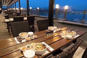 JK Blossom Hotel