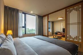 JK Blossom Hotel