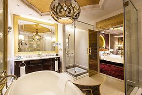 Ezdan Palace Hotel