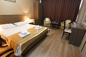 Ritsa Hall Hotel