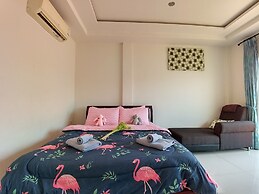 Koh Larn De Beach