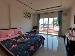 Koh Larn De Beach