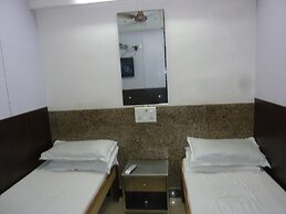 Yadgar Guest House