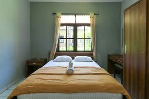 Sari Indah Cottages
