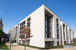 Salisbury Court