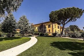 BOMA COUNTRY HOUSE