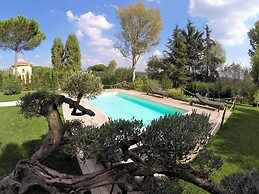BOMA COUNTRY HOUSE
