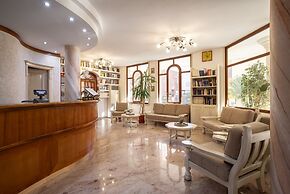 Lola Piccolo Hotel