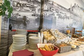 Lola Piccolo Hotel