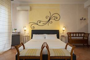 Lola Piccolo Hotel