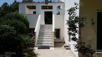 Villa Iris