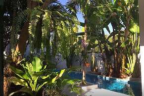 Franjipani Home