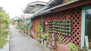 Cast Away  Homestay
