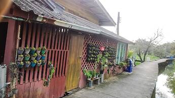 Cast Away  Homestay