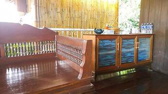 Cast Away  Homestay