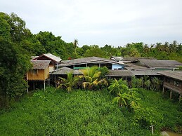Cast Away  Homestay